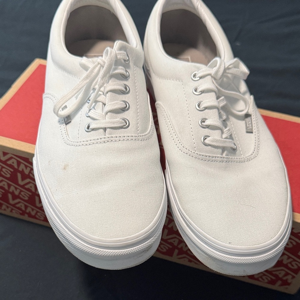 Vans Men's Classic White Sneakers